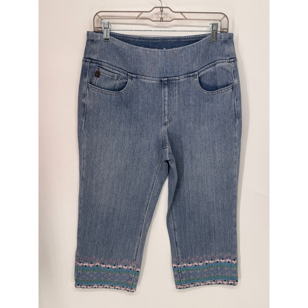 Belle by Kim Gravel Capri Jeans Womens 12 Blue EUC Embroidered Hem Pull-On